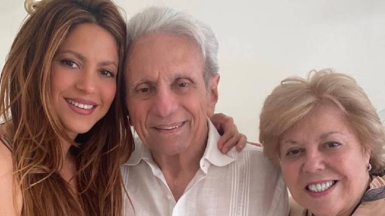 Shakira habría retrasado su mudanza a Miami tras recaída en la salud de su padre