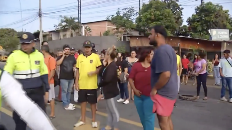 Guayaquil: niña de 6 años muere atropellada por un camión y el hecho provoca protestas y cierre de la vía a Daule