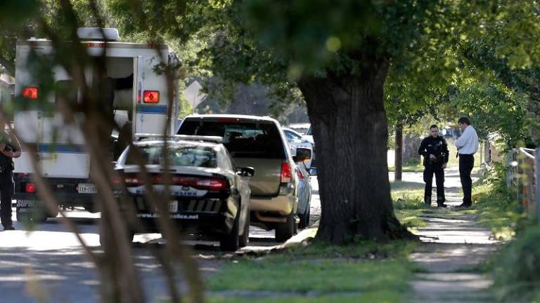 Dos muertos en un tiroteo en colegio universitario de Texas