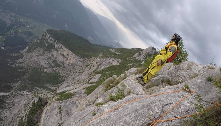$!Santos se capacitó en paracaidismo en Sebastian, en el condado de Río Indio, en Florida (EE.UU.).
