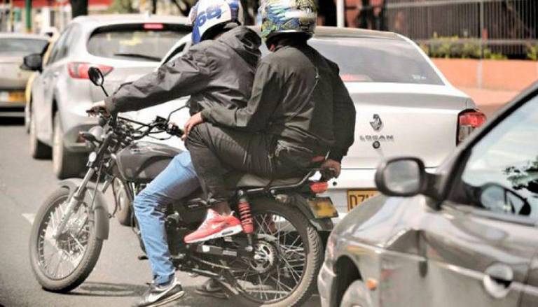 $!Tres horas después del ataque armado que acabó con la vida del adolescente, la Policía aún no ha localizado a los gatilleros.