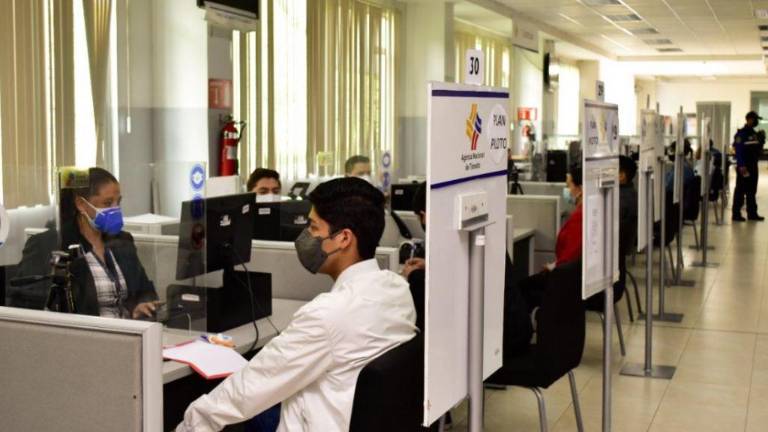 ANT extiende validez de licencias de conducir caducadas hasta marzo de 2022