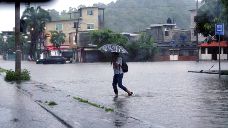 Inamhi pronostica tormentas eléctricas y radiación extrema para este 5 de mayo