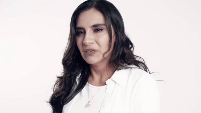 Captura de video en el que la vicepresidenta Verónica Abad habla sobre violencia contra la mujer.