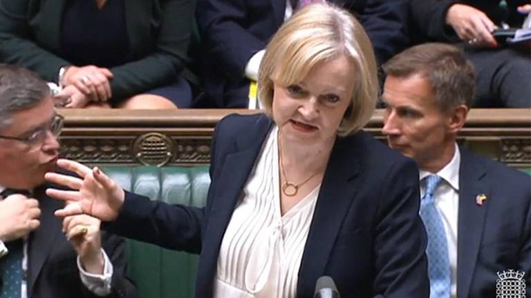 Primera ministra británica Liz Truss renuncia a su cargo, después de 45 días en el poder
