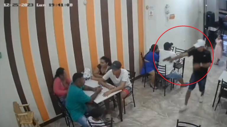 VIDEO: sicariato contra un hombre ocurrió dentro de heladería en Ventanas, donde estaban niños