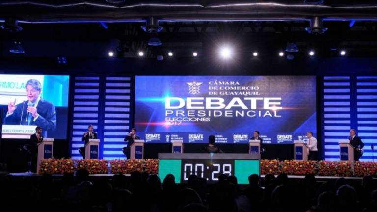 CNE aprueba reglamento para los Debates Electorales Obligatorios entre los candidatos