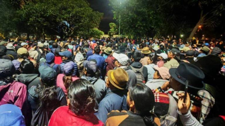 El paro nacional sigue con bloqueos de vías en Imbabura y manifestaciones pese al acuerdo con el Gobierno