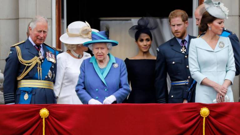 ¿Cuánto dinero recauda la familia real británica?