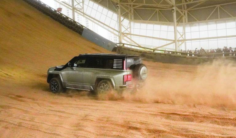 $!Vehículos que flotan y que suben pendientes extremas: ¿Cómo es el sitio donde BYD pone al límite sus creaciones?