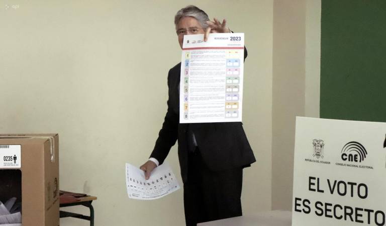 $!La propuesta del presidente de la República, Guillermo Lasso, sobre cambios a través de una consulta popular fue rechazada en las urnas.