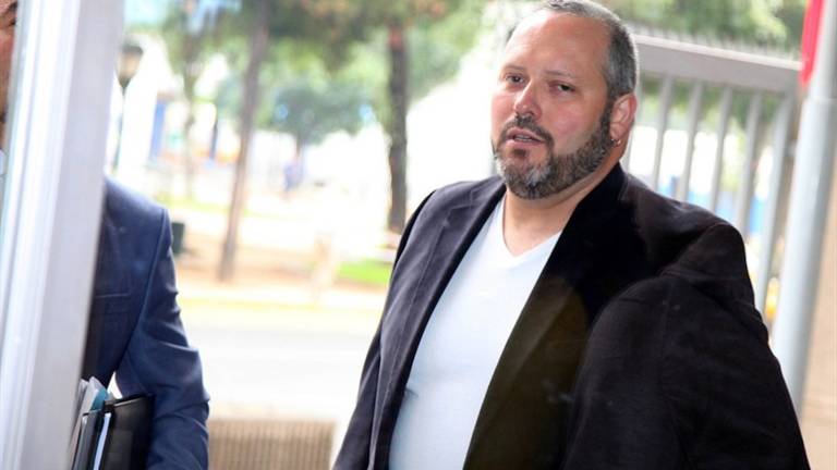 Hijo de Bachelet, sobreseído de causa por corrupción en Chile