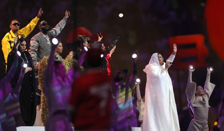 $!Lusail (Qatar), 18/12/2022.- Artists perform during the closing ceremony before the FIFA World Cup 2022 Final between Argentina and France at Lusail stadium, Lusail, Qatar, 18 December 2022. (Mundial de Fútbol, Francia, Estados Unidos, Catar) EFE/EPA/Friedemann Vogel