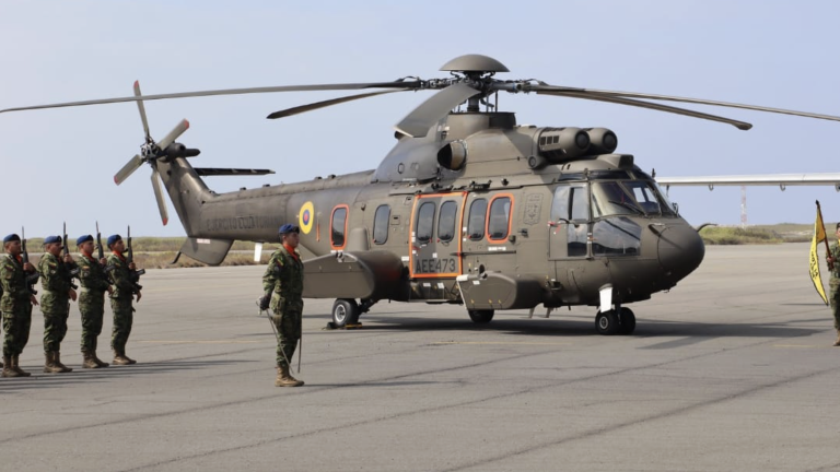 Helicópteros H225 con capacidad para transportar hasta 23 personas.