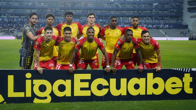 Jugadores de Aucas antes del partido ante Emelec por LigaPro 2926.