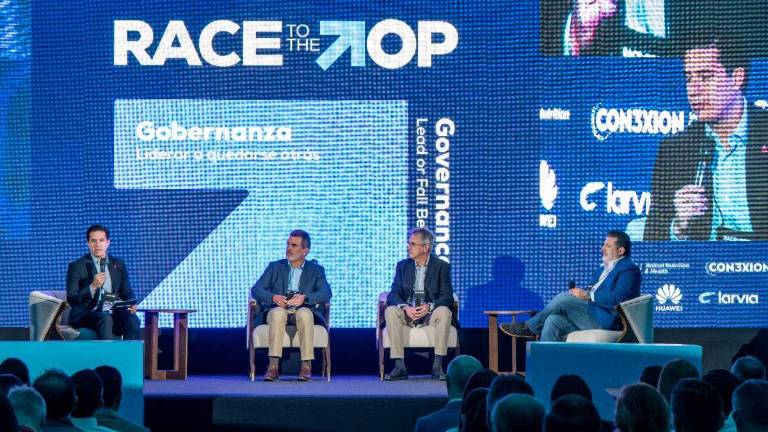 El foro de sostenibilidad Race to the Top abrió con la sesión “Liderando desde la cima: perspectivas sobre innovación, resiliencia y liderazgo en el mercado”.