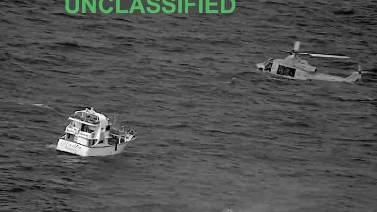 Hay pescadores que se han dañado: Daniel Noboa dice que barcos bombardeados abastecían al narcotráfico