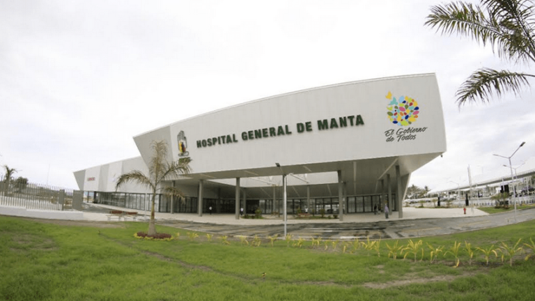 Fiscalía realiza allanamientos por un presunto delito de peculado en el Hospital General de Manta