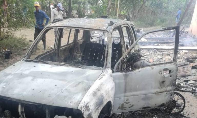 $!Terror en Mocache: hay muertos, casas y carros incinerados por enfrentamiento entre grupos delictivos