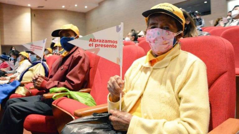 Adultos mayores sin recursos podrán demandar a sus hijos para recibir una pensión alimenticia