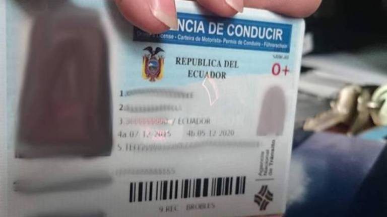 ANT extiende plazo para circular con licencia caducada en Ecuador hasta nuevo aviso