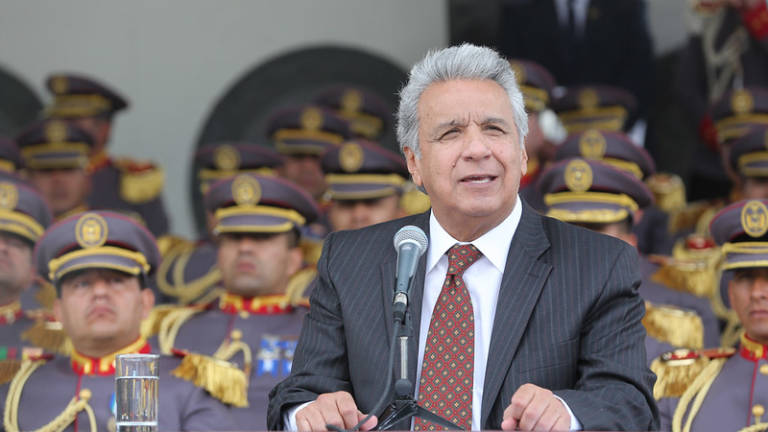 Presidente Moreno decreta cambios en el alto mando militar: releva a comandantes del Ejército, FAE y Marina