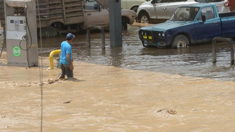 Huaicos, las gigantes serpientes de barro que devoran al Perú