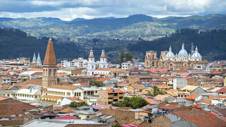 Cuenca se consolida como la nueva tendencia inmobiliaria: estudiantes guayaquileños se trasladan en busca de seguridad