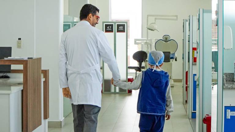 Clínica en Cuenca atiende y opera gratis a niños con labio y paladar fisurado