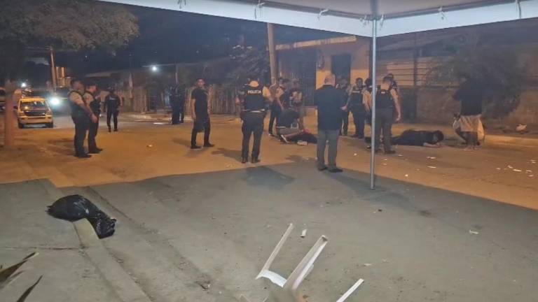 Masacre en Manta: sicarios irrumpieron en un velorio y asesinaron a cuatro personas