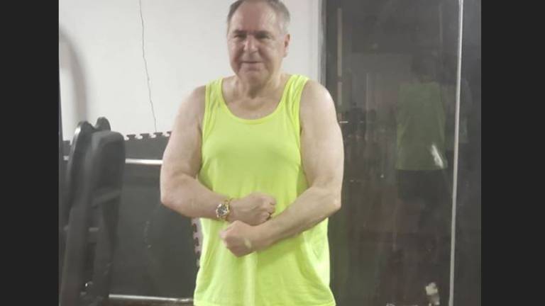 Expresidente Abdalá Bucaram, en prisión domiciliaria, sería internado en un hospital para procedimiento cardíaco