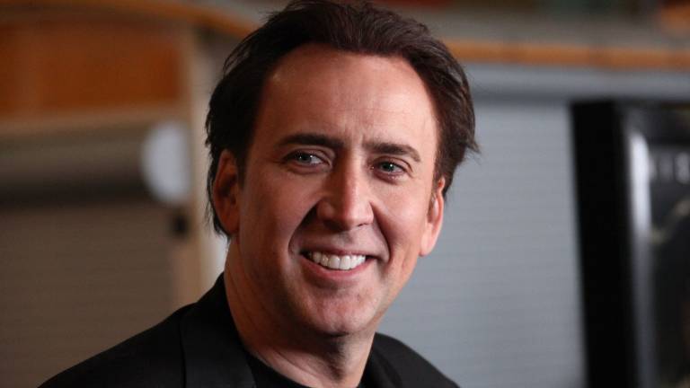 Nicolas Cage devuelve a la justicia un fósil de dinousaurio