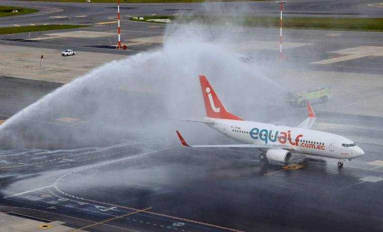 $!EquAir ya vuela en Ecuador