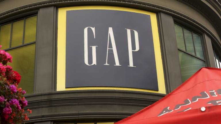 Gap anuncia cierre de tiendas y cientos de despidos