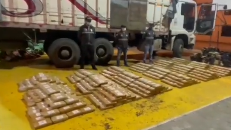 Más de una tonelada de cocaína fue aprehendida en un camión que circulaba en Tena