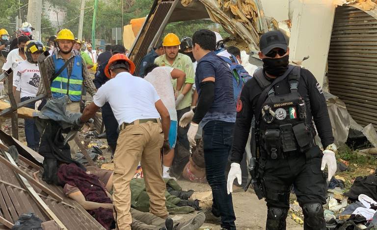 $!Mueren 49 migrantes por accidente de un camión en el sureste de México