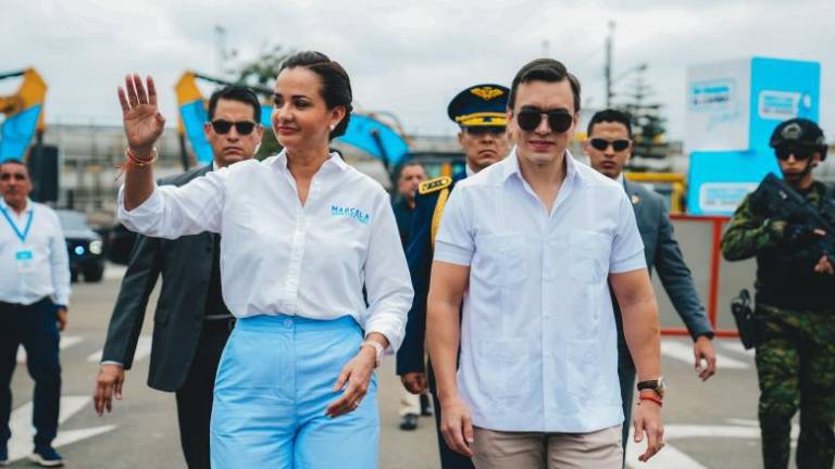 Financiamiento del ‘Quinto Puente’ de Guayaquil enfrenta a prefecta Marcela Aguiñaga y al Gobierno de Noboa