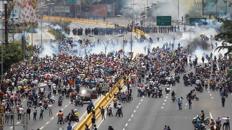 Bloquean dos medios digitales en Venezuela que transmitían protestas