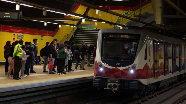 Alcalde electo Pabel Muñoz lanza críticas por inconvenientes en operación del Metro de Quito