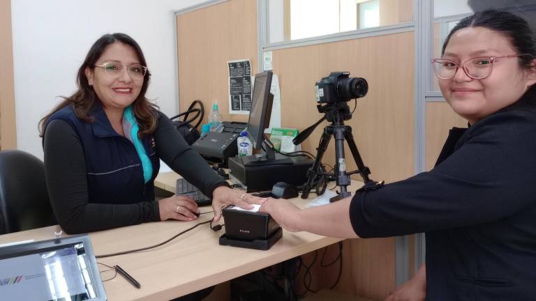 Registro Civil extiende su horario de atención para sacar la cédula debido a la alta demanda