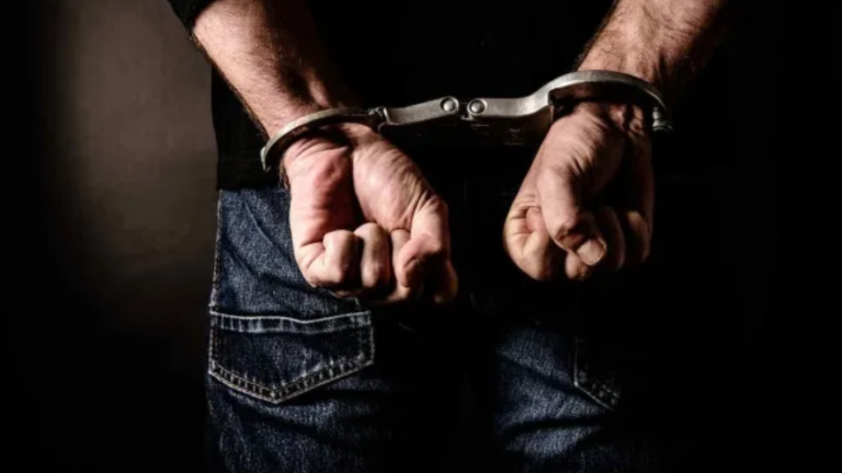 Dictan la pena máxima agravada a un hombre que violó a una niña y trató de silenciarla con diez dólares