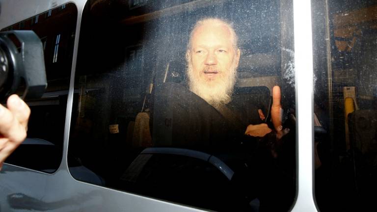 Rusia califica de atentado contra la libertad la detención de Assange