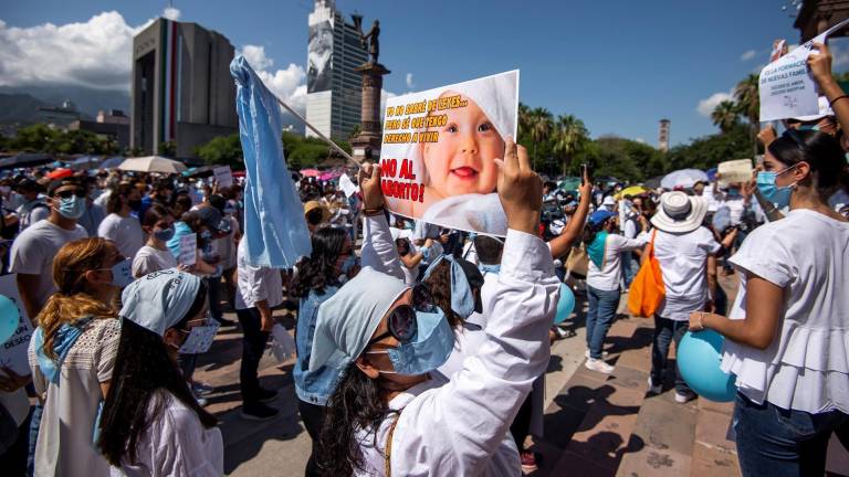 Gobierno mexicano pide revisar 432 casos de aborto tras el fallo de la Corte