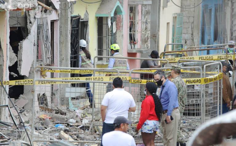 $!Varias casas y familias quedaron destruidas tras el atentado terrorista en la calle ocho, barrio Cristo del Consuelo.