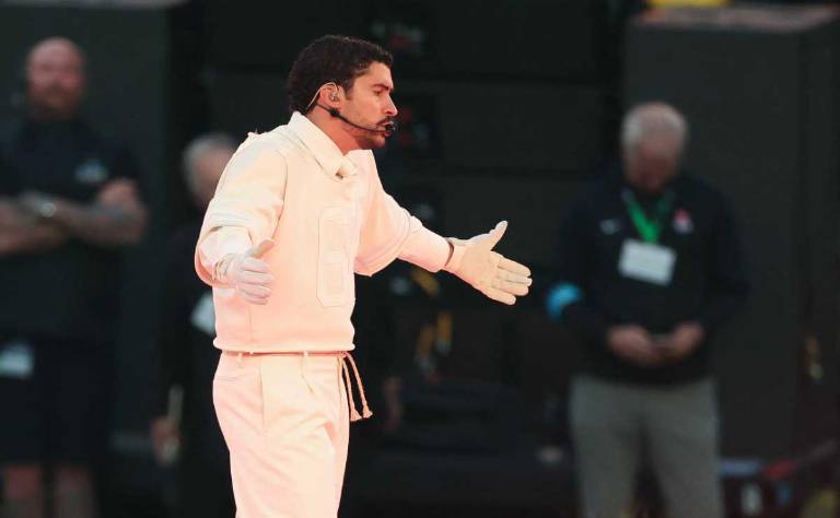 $!Bad Bunny consolida su influencia más allá de la industria musical.