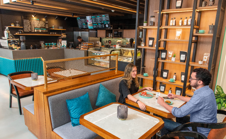 $!Prot Inn tiene nueve cafeterías en Quito y Guayaquil, y una marca propia de café de especialidad, granola, miel de maple y otros productos de alimentos similares.