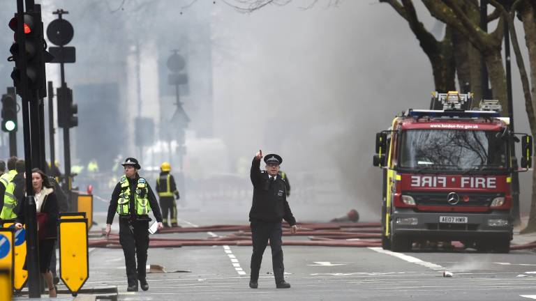 Más de 2.000 evacuados en el centro de Londres por un incendio