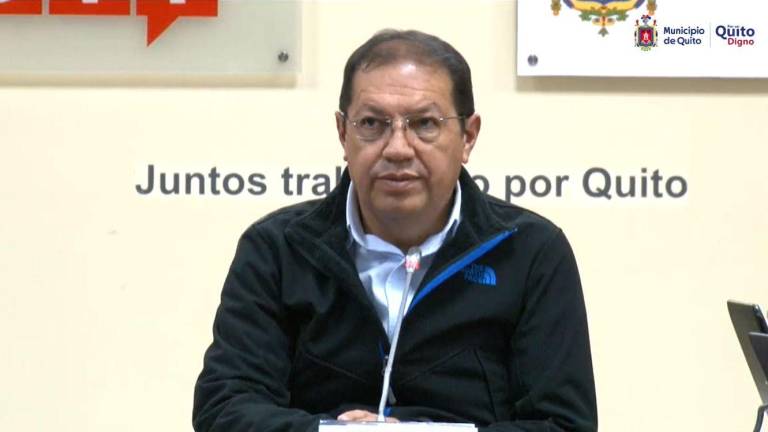 Santiago Guarderas dice que servicios municipales corren serio peligro