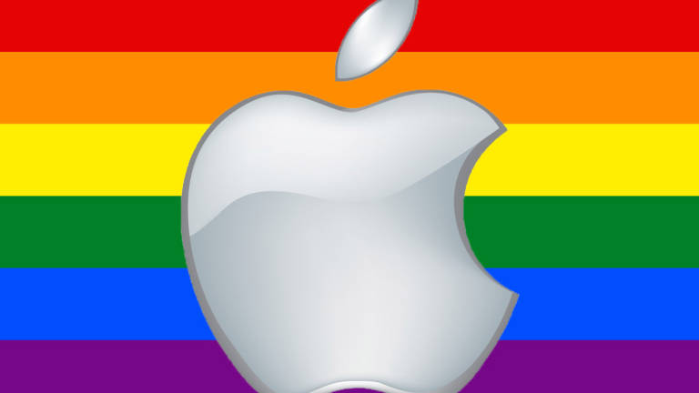 Un ruso acusó a Apple de haberlo convertido en homosexual