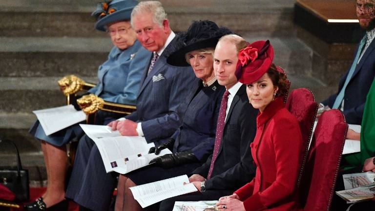 El COVID-19 llega a la familia real británica